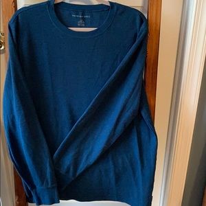 AE men’s long sleeve shirt